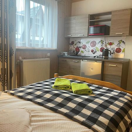 U Wajdy Apartment Ciche Male Bagian luar foto