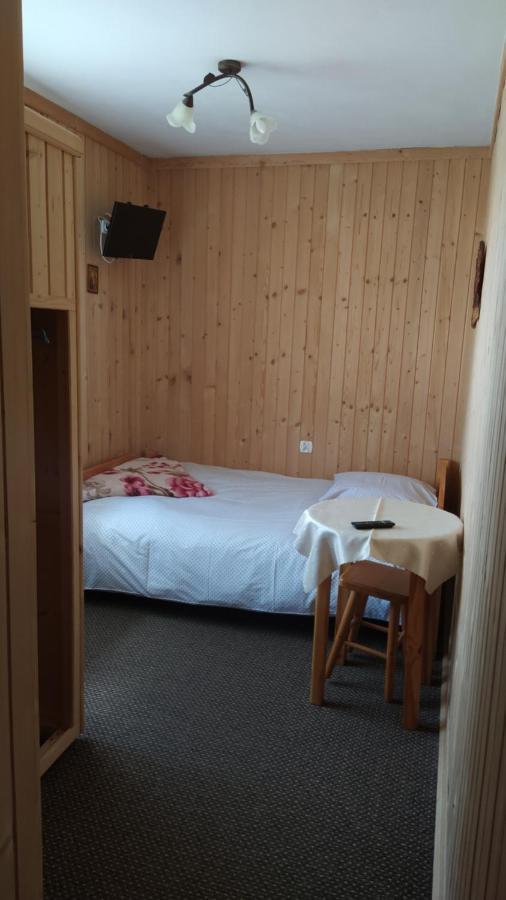 U Wajdy Apartment Ciche Male Ruang foto