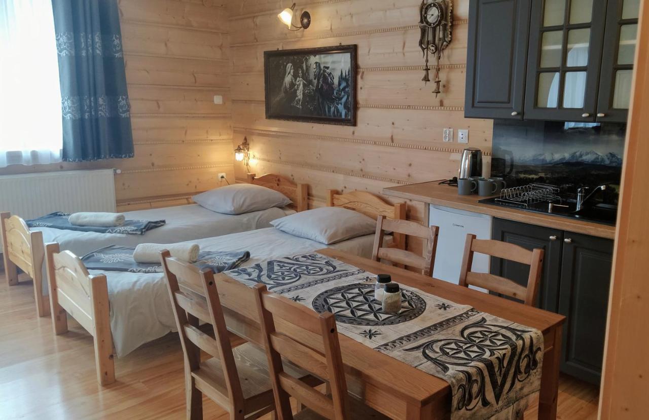 U Wajdy Apartment Ciche Male Bagian luar foto