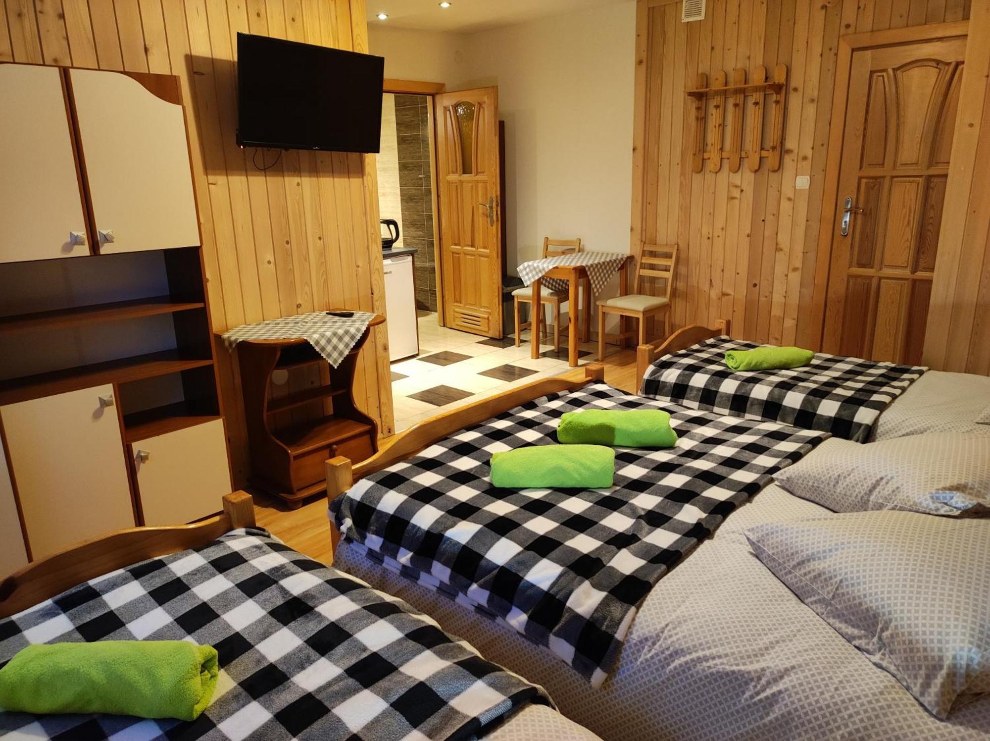 U Wajdy Apartment Ciche Male Bagian luar foto