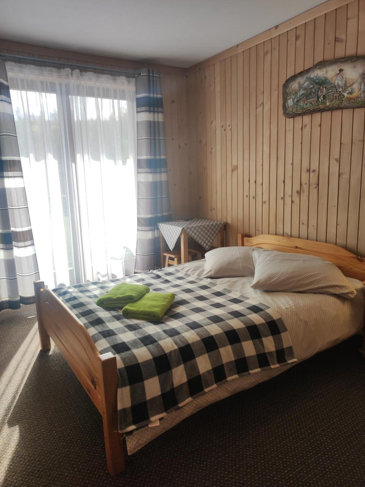 U Wajdy Apartment Ciche Male Ruang foto