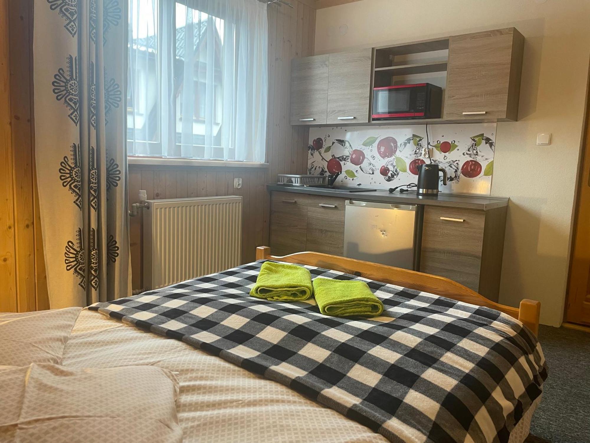 U Wajdy Apartment Ciche Male Bagian luar foto