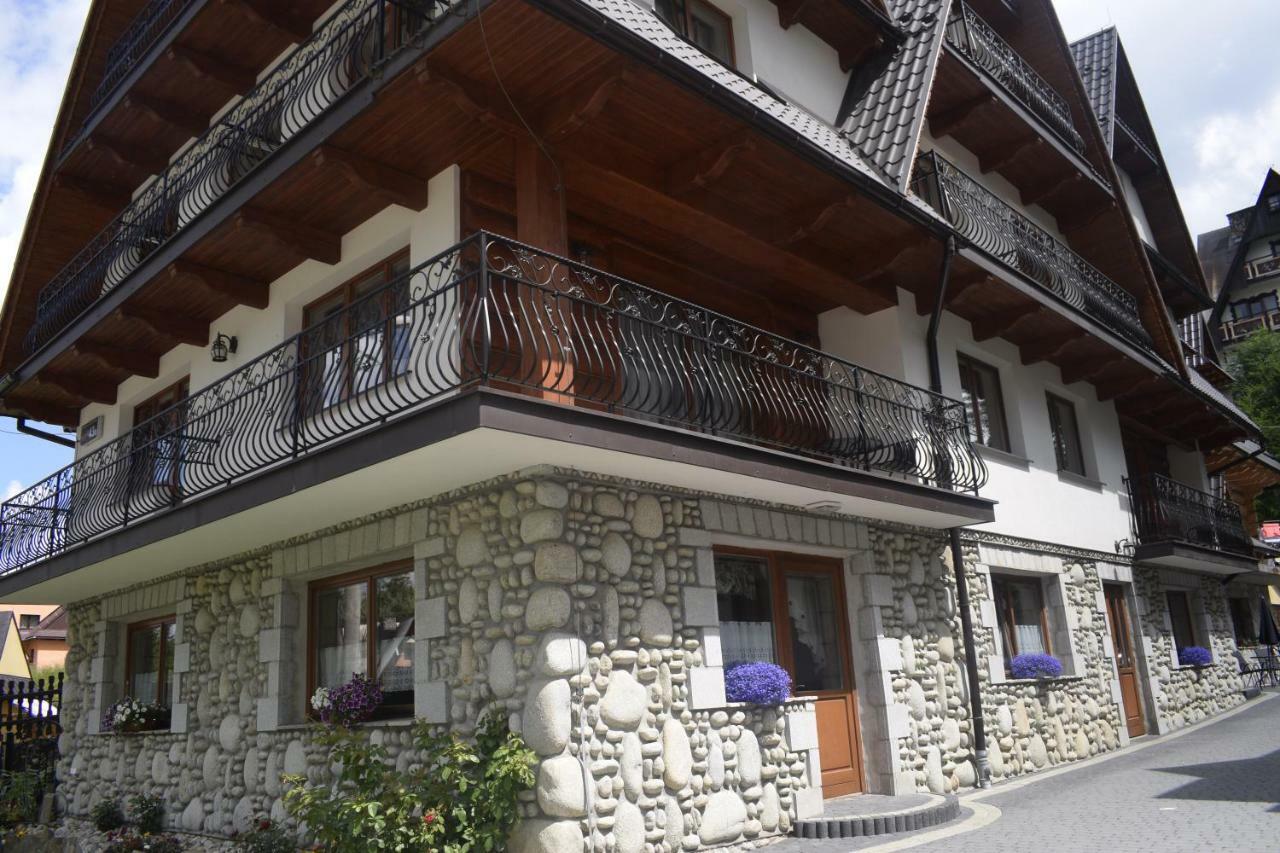 U Wajdy Apartment Ciche Male Bagian luar foto